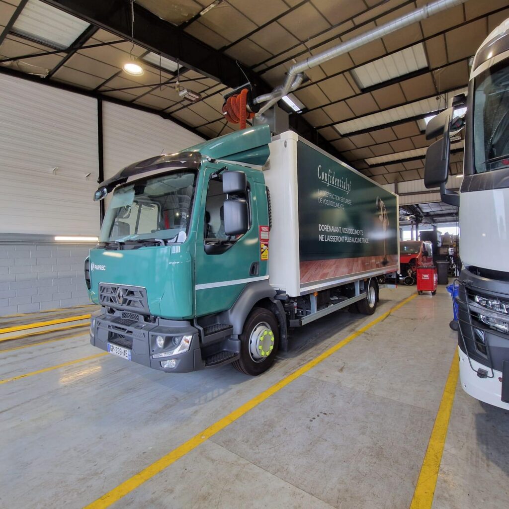 Photo d'un covering sur un camion